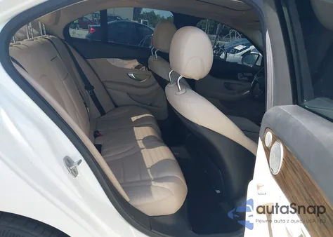 2016 Mercedes-Benz C 300 4Matic/Luxury 4Matic/Sport 4Matic from USA, damaged, VIN WDDWF4KB4GR143964